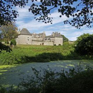 Parc et jardins du Château de Kergroadez