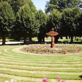 PARC ET JARDINS DU CHÂTEAU DE TRÉDION