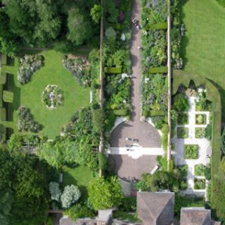 LES JARDINS DU BOIS DES MOUTIERS