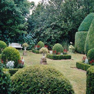 JARDIN DU PRIEURÉ DE LAVERRE