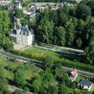 JARDINS DU CHÂTEAU DE PONCE SUR LE LOIR