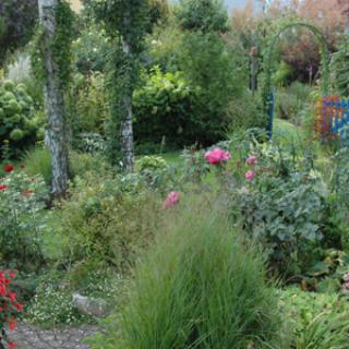 LE BONHEUR EST DANS LE JARDIN