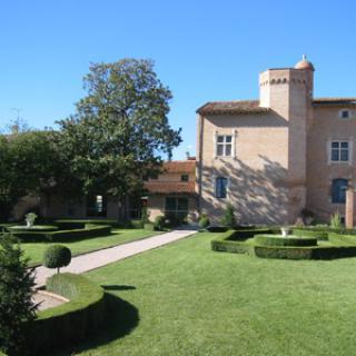 JARDIN DE L'HÔTEL D'ARDOUIN