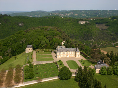 CHATEAU DE LACOSTE