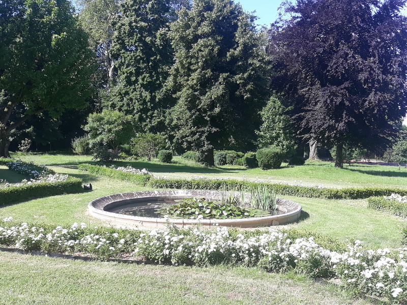 Parc du Château de Cuiseaux (Hôtel Nayme des Oriolles))