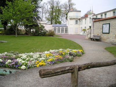 JARDIN DE L'HÔTEL DE VILLE