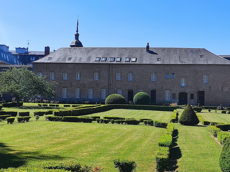 PARC D'EMONVILLE ET LES JARDINS DU CARMEL