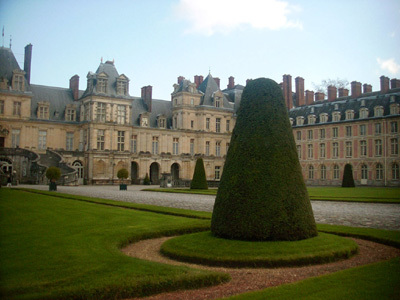 CHÂTEAU DE FONTAINEBLEAU