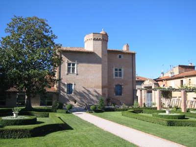 JARDIN DE L'HÔTEL D'ARDOUIN