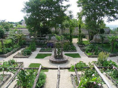 JARDIN D'INSPIRATION MÉDIÉVALE DE LOUDUN