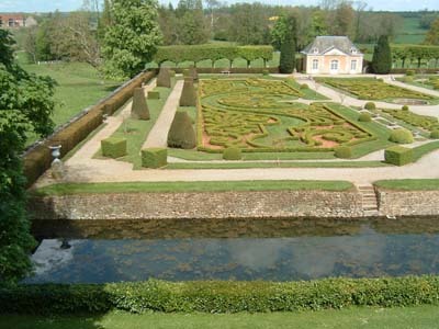 JARDINS ET TERRASSES DU CHÂTEAU DE SASSY