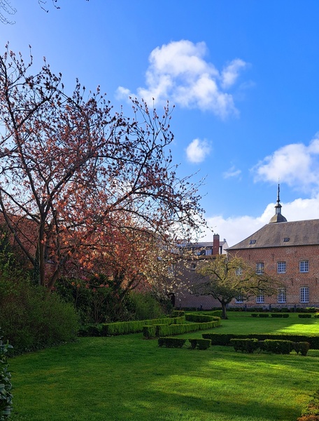 PARC D'EMONVILLE ET LES JARDINS DU CARMEL