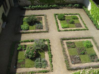 Jardin de l'Hôtel Dieu - Musée Greuze