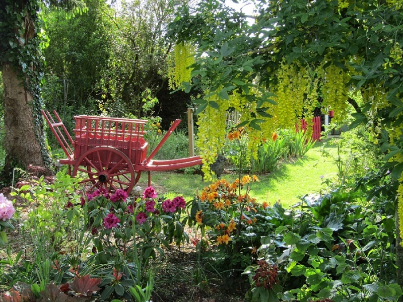 LE JARDIN DE MIREILLE EN TOURAINE ANGEVINE