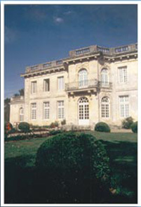 PARC DU CHÂTEAU DE PIERRE LEVÉE