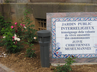 JARDIN PUBLIC INTERRELIGIEUX