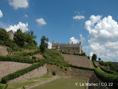 DOMAINE DÉPARTEMENTAL DE LA ROCHE JAGU