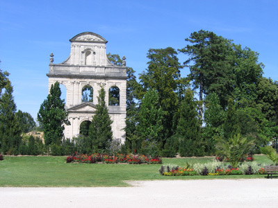 JARDIN DE L'HÔTEL DE VILLE