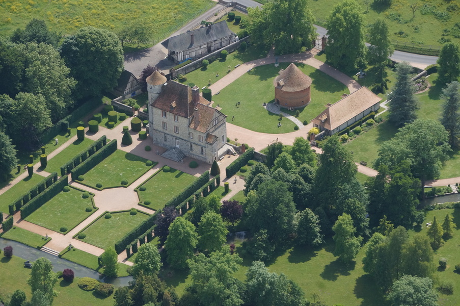 JARDINS DU CHÂTEAU DE VASCOEUIL