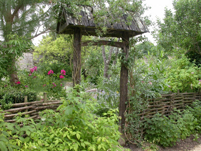 JARDIN MONASTIQUE MÉDIÉVAL