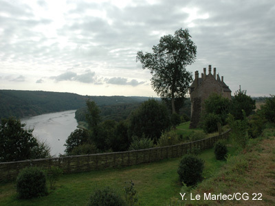 DOMAINE DÉPARTEMENTAL DE LA ROCHE JAGU