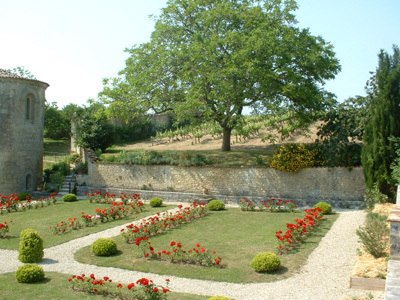 JARDIN DE L'ANCIENNE ABBAYE DE FONTDOUCE