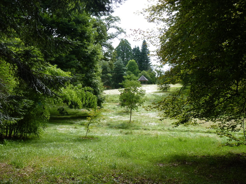 ARBORETUM DU CHATEAU DE NEUVIC D'USSEL