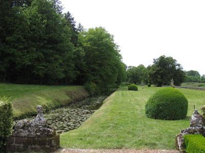 PARC DU CHÂTEAU DE FRAZÉ