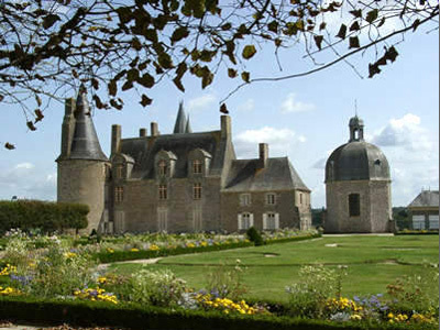 JARDIN FRANÇAIS ET PARC DU CHÂTEAU DES ROCHERS SÉVIGNÉ