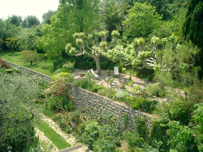 JARDIN DE LA VILLA FORT FRANCE