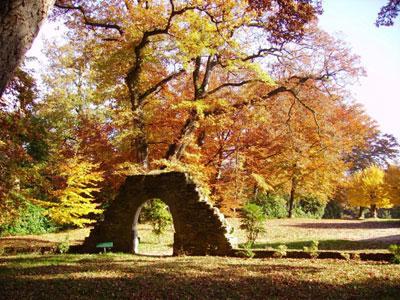 PARC ET JARDINS DU CHÂTEAU DE TRÉDION