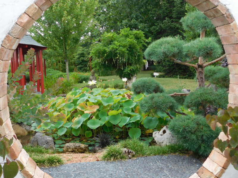 Le jardin où l'on s'attarde