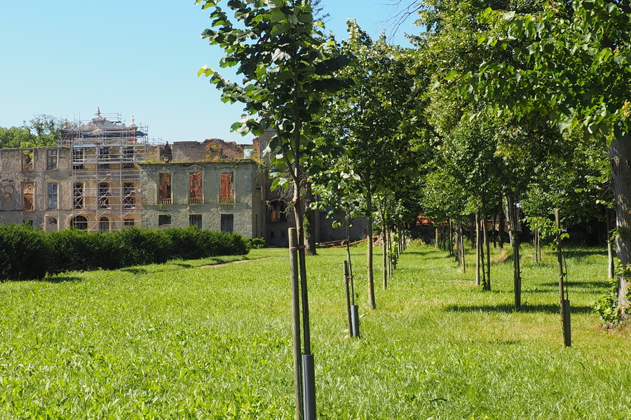 CHÂTEAU DE VILLEMONT