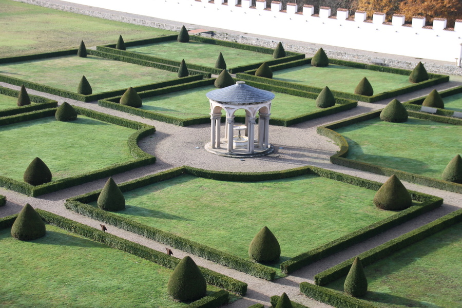 CHATEAU ET JARDINS DE LA BÂTIE D'URFÉ