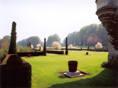 PARC DU CHÂTEAU DE RÉGNIÈRE-ECLUSE