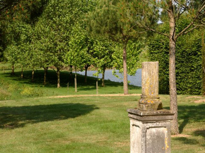 LE JARDIN DU BÂTIMENT