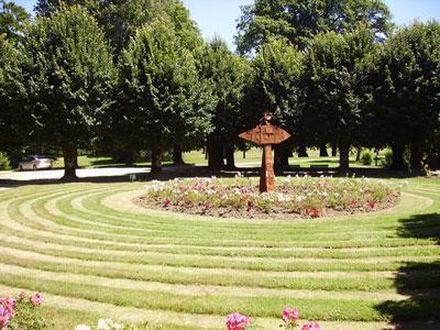 PARC ET JARDINS DU CHÂTEAU DE TRÉDION