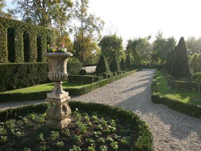 JARDIN DU CLOÎTRE DE NOTRE-DAME DE GARONNE