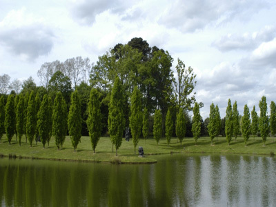 JARDIN DE LA FONTAINE DE VIE ET PARC DE L'ATHANOR