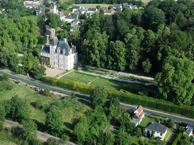 JARDINS DU CHÂTEAU DE PONCE SUR LE LOIR