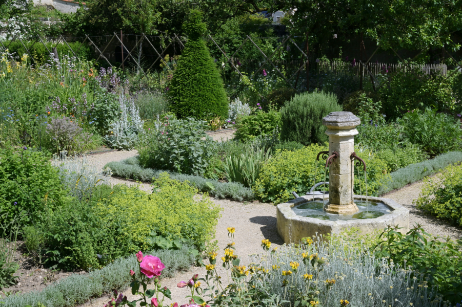 Chédigny village jardin
