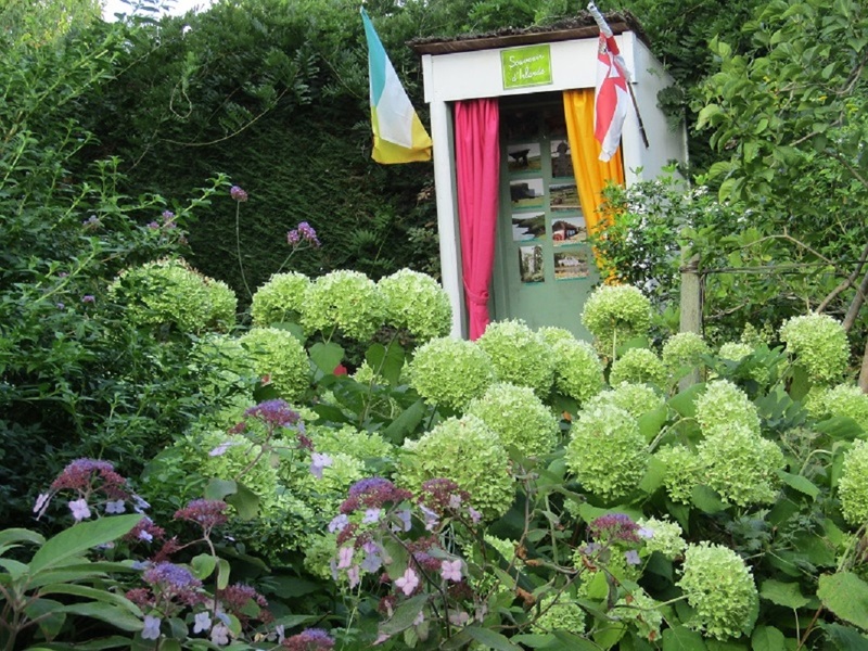 LE JARDIN DE MIREILLE EN TOURAINE ANGEVINE