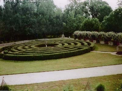 PARC ET JARDIN DE DIKTYNNA - CHÂTEAU DE DAMPIERRE