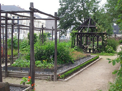 LE JARDIN DU PRIEURÉ LOCMARIA