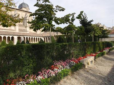 JARDIN DU CLOÎTRE DE NOTRE-DAME DE GARONNE