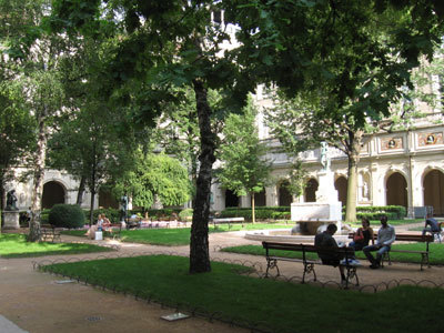 JARDIN DU PALAIS SAINT-PIERRE