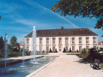 JARDIN DE L'HÔTEL DE VILLE