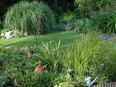 LE BONHEUR EST DANS LE JARDIN