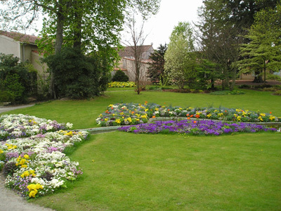 JARDIN DE L'HÔTEL DE VILLE