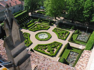 JARDIN DU CLOÎTRE DE NOTRE-DAME DE GARONNE